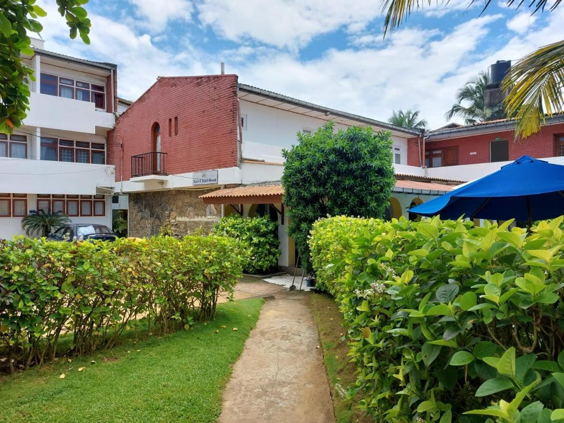 Ranveli Beach Hotel Dehiwala-Mount Lavinia Buitenkant foto