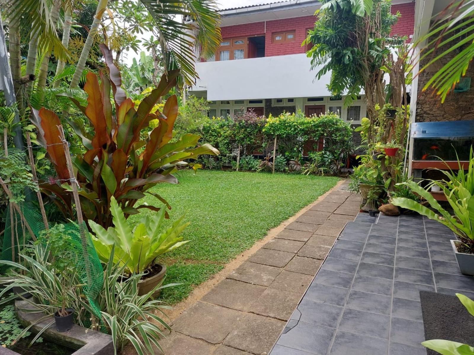 Ranveli Beach Hotel Dehiwala-Mount Lavinia Buitenkant foto